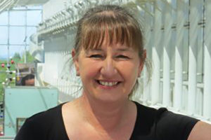Julie Knight E1575639750292 | Apconix