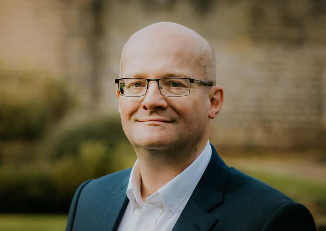 Dr Laurence Bishop Dr Laurence Bishop | ApconiX
