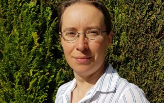Dr Karen Featherstone