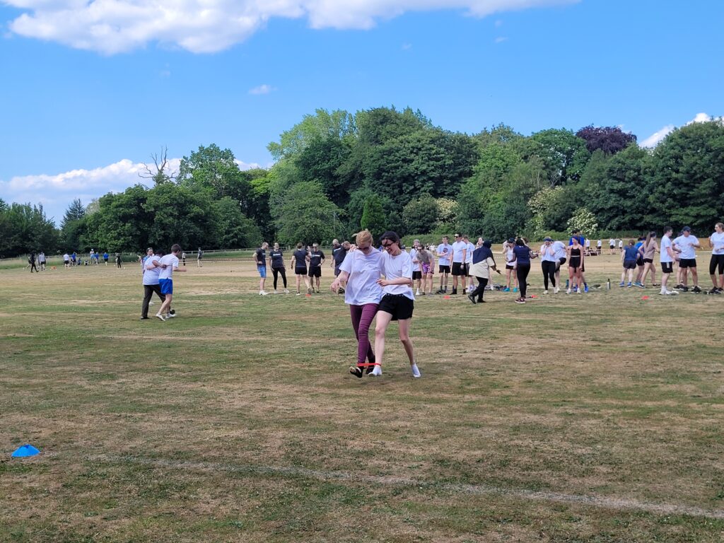 Emily and Bethan Three Legged Emily and Bethan Three Legged | ApconiX