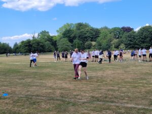 Emily And Bethan Three Legged | Apconix