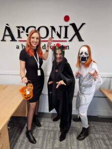 Hannah Ruth And Magali | Apconix