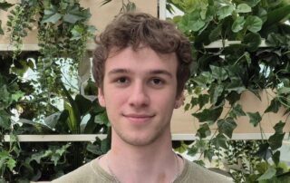 Dan head and shoulders | ApconiX